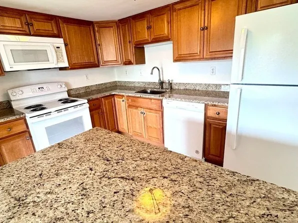 83 Brainerd Rd #404B, Allston, MA 02134