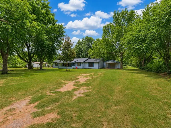 7085 Ponderosa Ln, Blanchard, OK 73010
