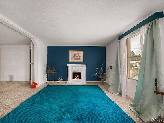 Spacious family room.