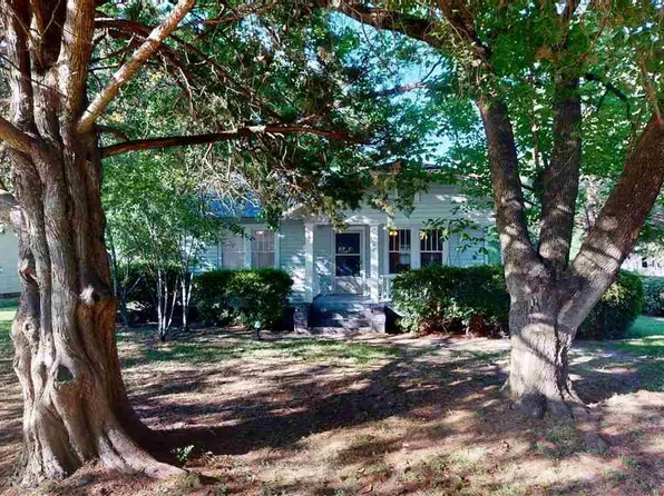 207 S Warley St, Darlington, SC 29532