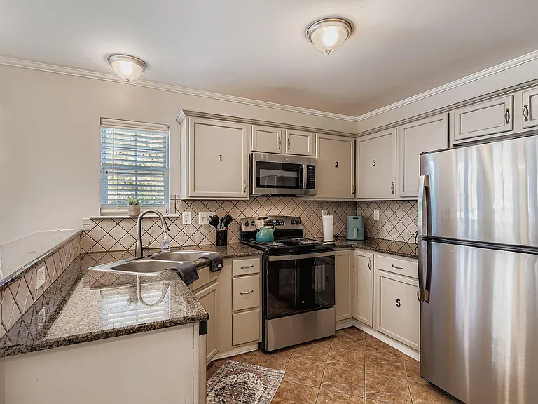 Osage Cir — Photo 8