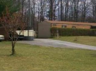 1112 Parks Rd, Goodells, MI 48027