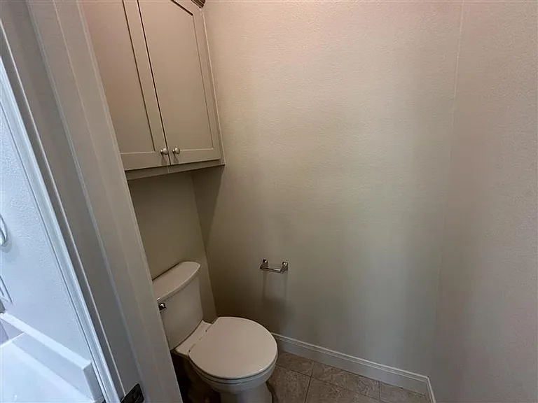8406 Cambridge Rd — Photo 12