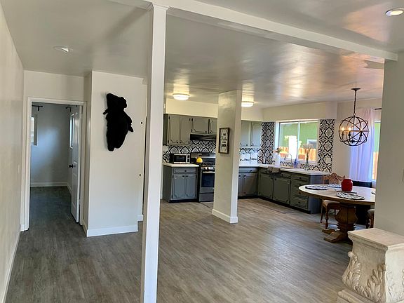 Open concept light and bright!