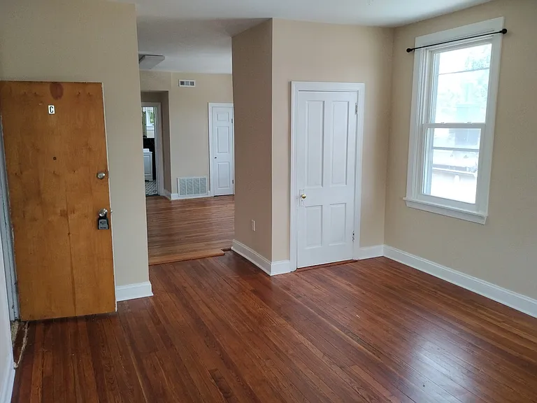 4116 E Northern Pkwy #C — Photo 5