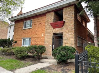 420 N Maple Ave, Oak Park, IL 60302