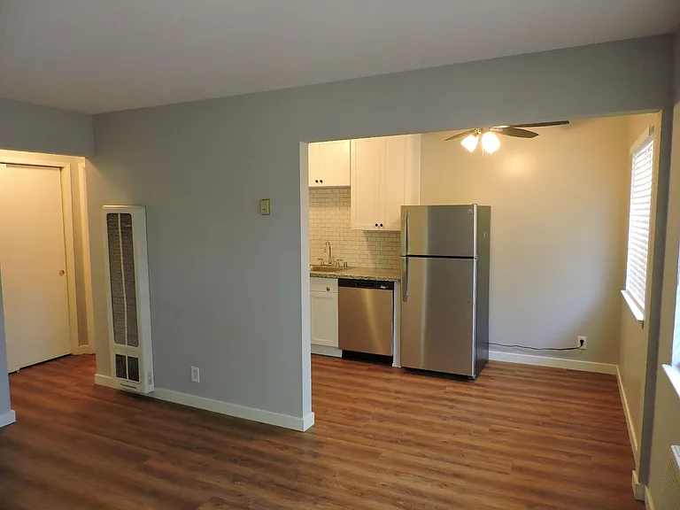 2722 U St #3 — Photo 4