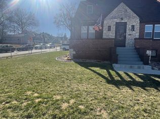2406 N 48th St, Omaha, NE 68104
