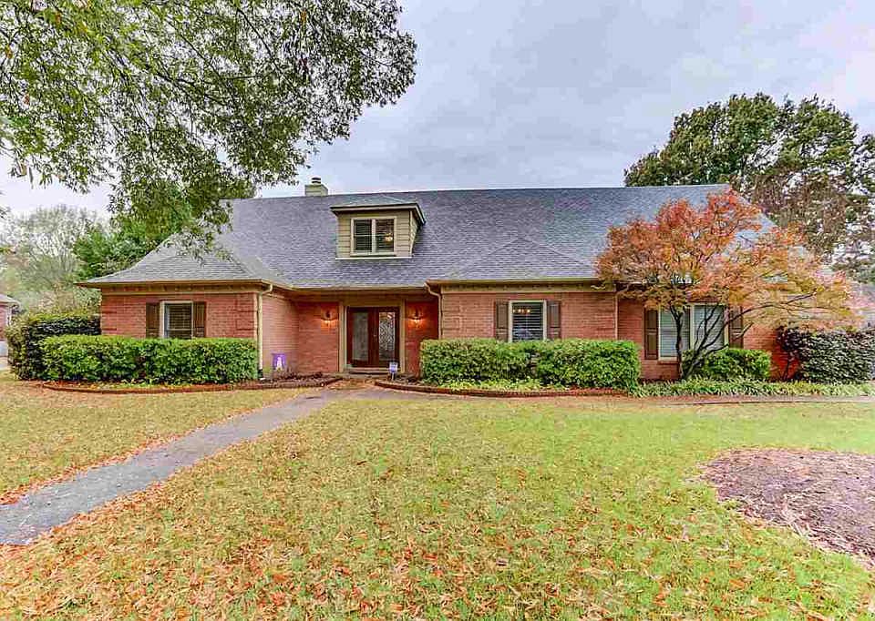 1st image of 2037 Hawthorn Hill Cv
