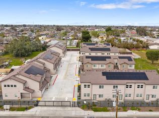 514 E Cameron St, Hanford, CA 93230