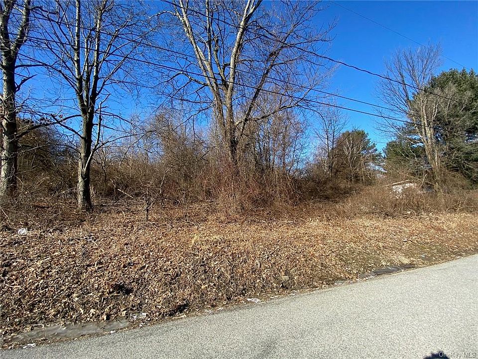 2nd image of Wyms Heights Rd