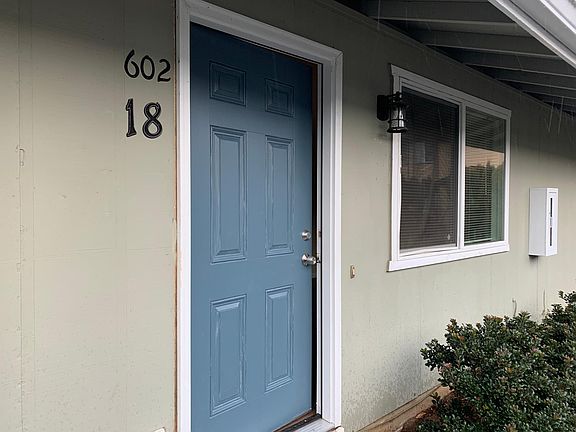 2nd image of 616 SE 14th Ave