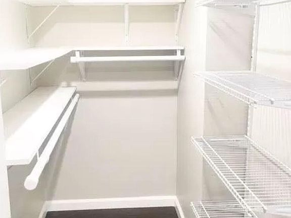 5th image of 226 Warren Ave #1G