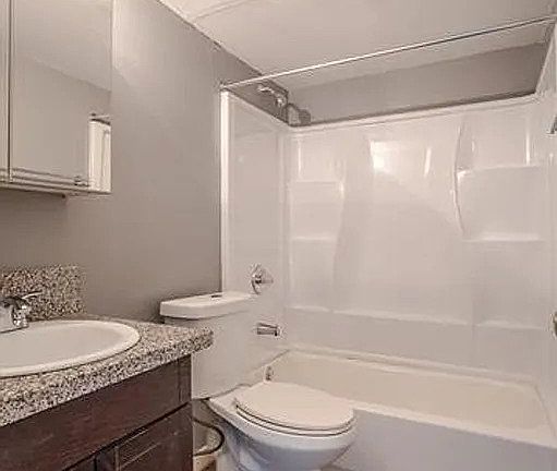 3rd image of 1944 Kentucky Ave #5