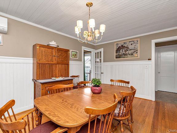 5th image of 2483 Hicks Street