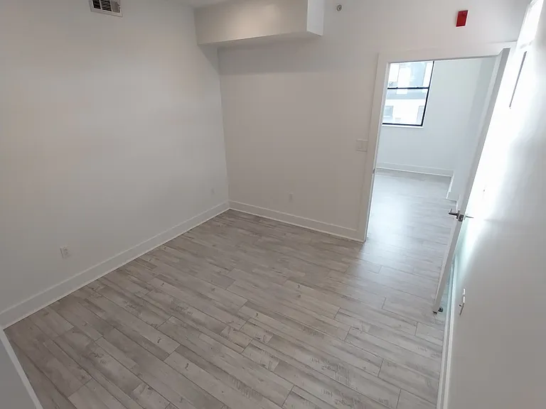 1170 N Hope St #1C — Photo 16