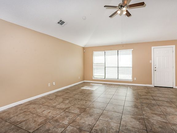 3rd image of 3309 Galemeadow Dr