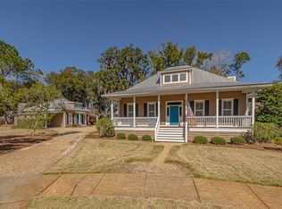 106 Carlisle Pl, Saint Simons Island, GA 31522