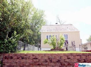 6211 Parker St, Omaha, NE 68104