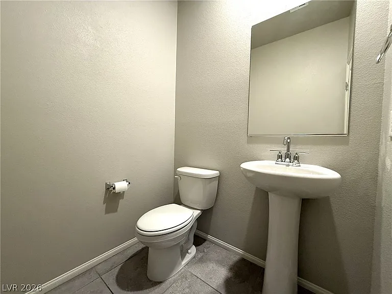 522 Spy Rock Ave — Photo 6