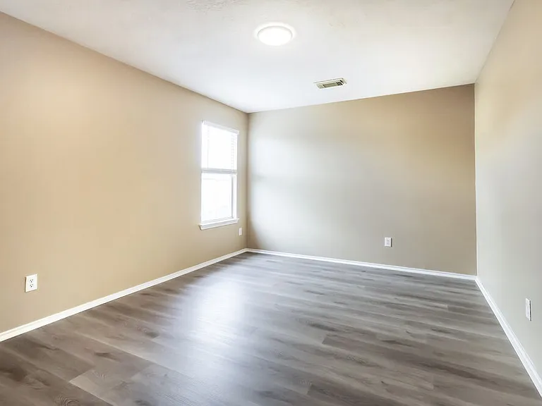 21211 Linden House Ct — Photo 6