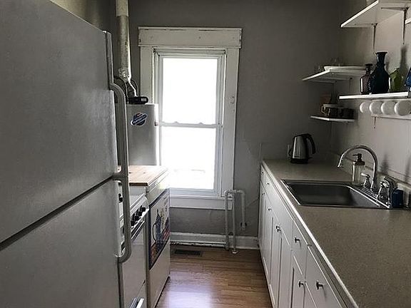 5th image of 1215 S Grant St