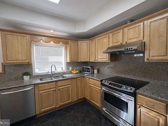 5th image of 1616 S 18th St
