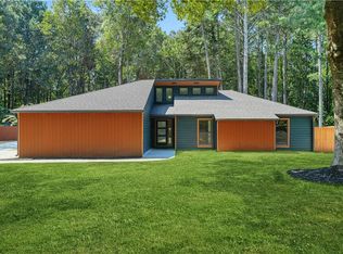 105 Shadowood Ln, Peachtree City, GA 30269