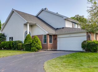 5791 Regency Ct, Gurnee, IL 60031