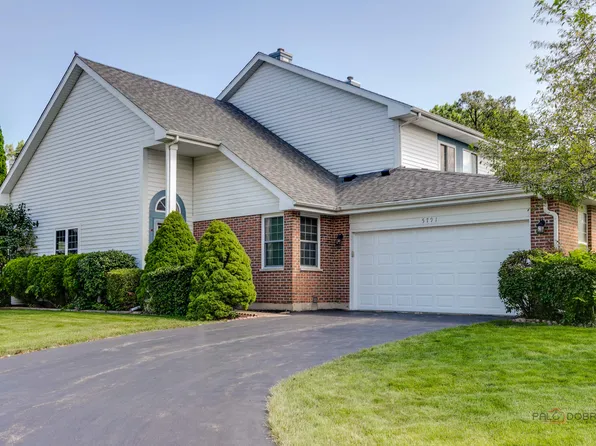 5791 Regency Ct, Gurnee, IL 60031