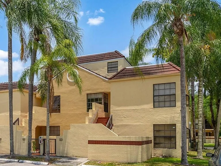 12932 SW 88th Ln #A103 — Photo 1
