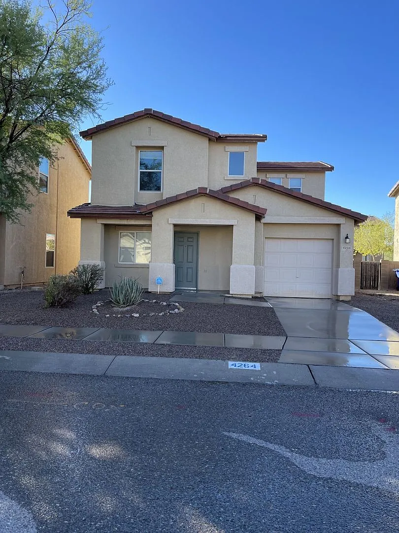 4264 E Babbling Brook Dr — Photo 1