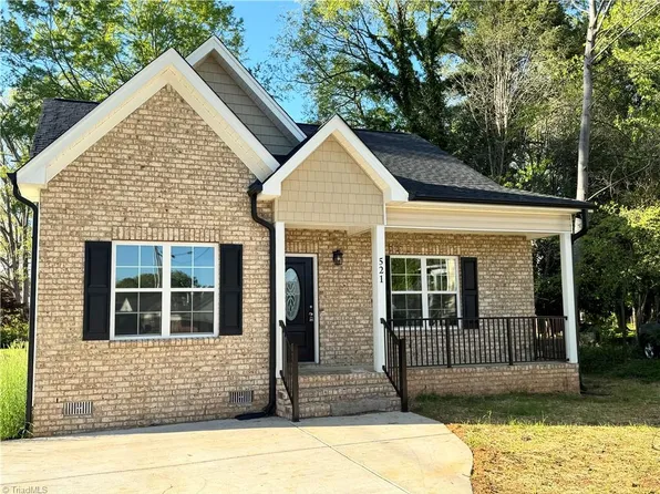 521 Dumaine St, Eden, NC 27288