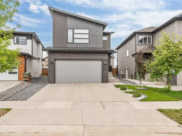 6203 47th Ave, Beaumont, AB T4X 2M5
