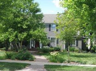 117 12th Ave NE, Aberdeen, SD 57401