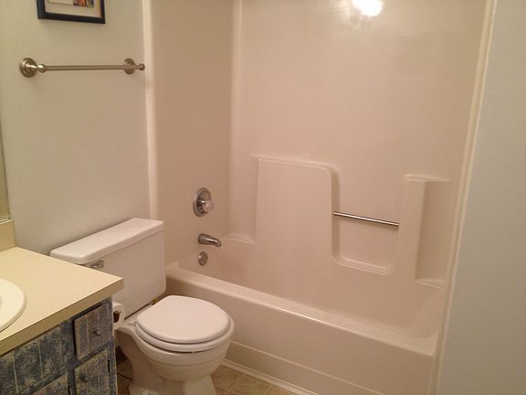 Gues Bathroom