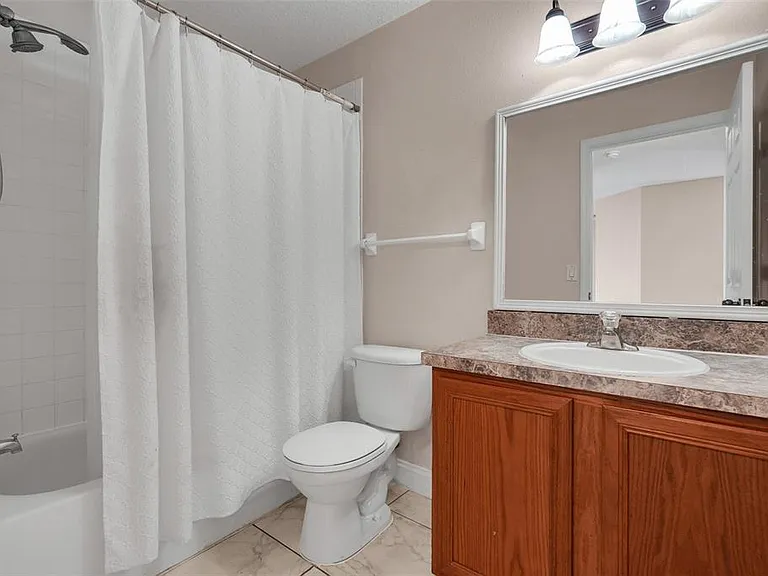 810 Valnera Ct — Photo 20