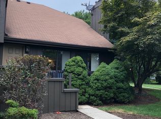 458 Westgate Dr, Edison, NJ