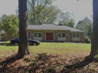 203 Hunting Rd, Greenwood, SC 29646