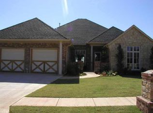 1916 Red Pr, Edmond, OK 73003