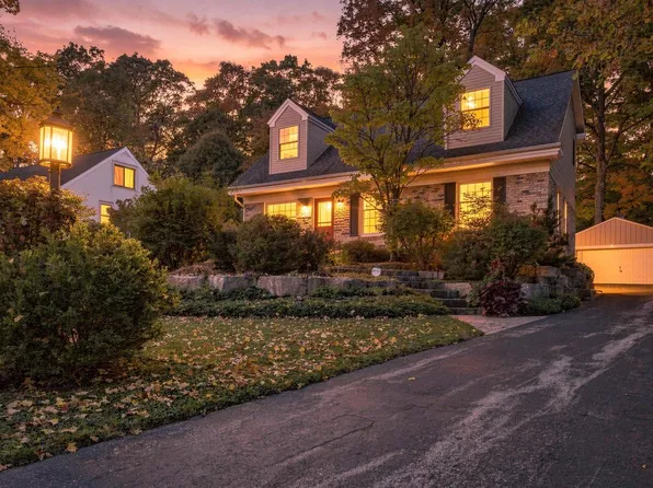 815 Apple Tree LANE, Brookfield, WI 53005