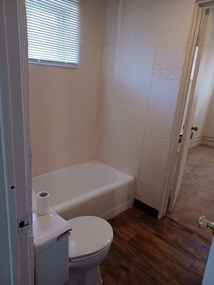 2 bed, $800 — Photo 3