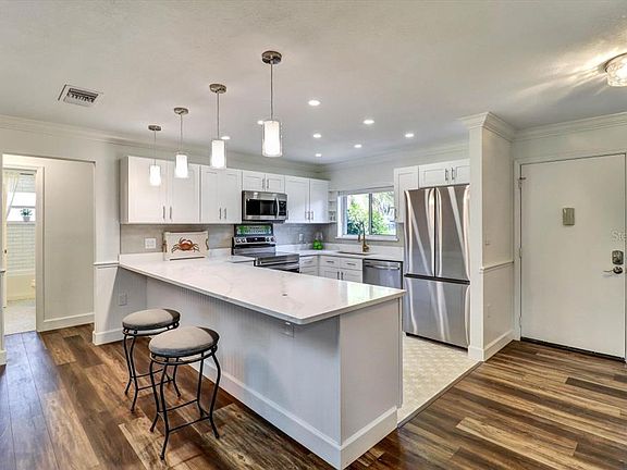 3rd image of 4846 GIFFORD BOULEVARD