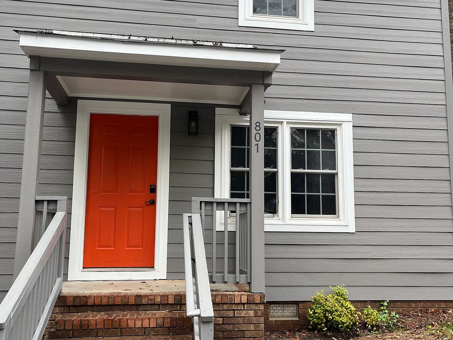 801 Creekside Dr — Photo 1