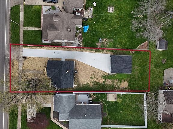2nd image of 2212 Amherst Ave NW