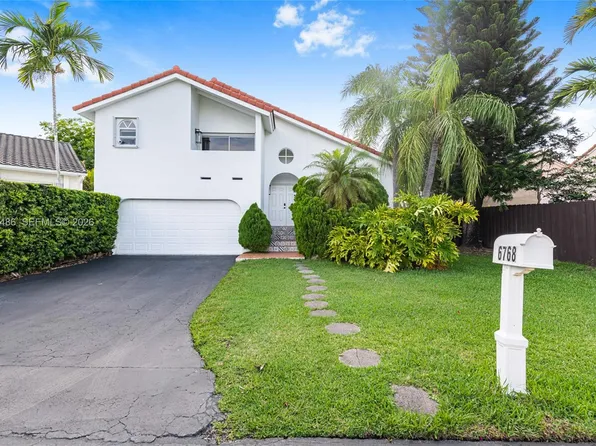 6768 SW 104th Ave, Miami, FL 33173