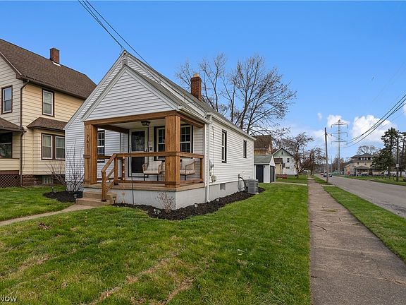 2nd image of 261 Sexton St