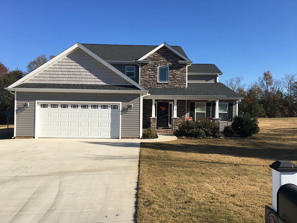 Beautiful home in district 2