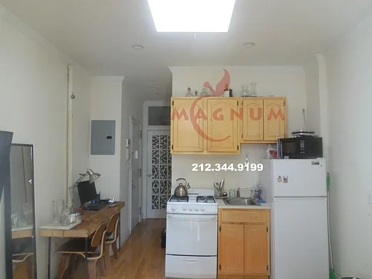 Rented by Magnum Realty Holdings, LLC | media 23