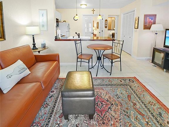 3rd image of 410 Tenderfoot St #36